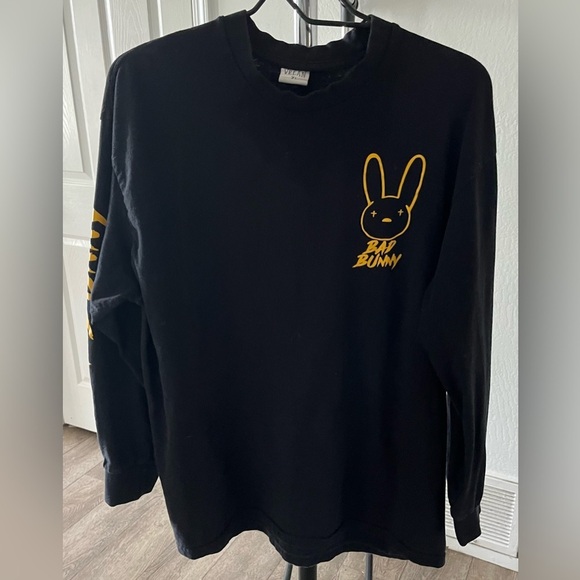 Velan Bad Bunny Black & Yellow Long Sleeve Pullover Men’s XL - Picture 1 of 3